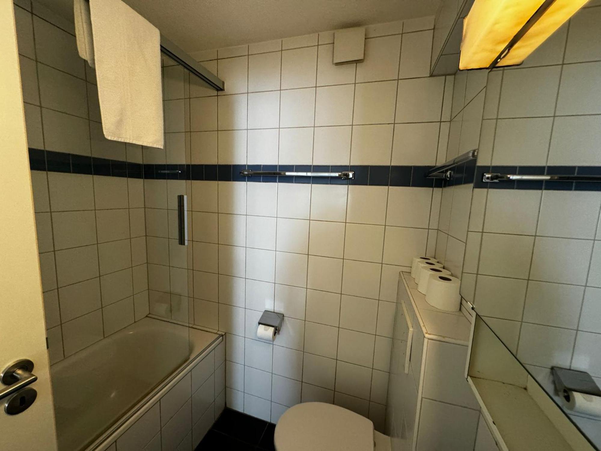 Swiss Holidays-City Apartments Интерлакен Экстерьер фото